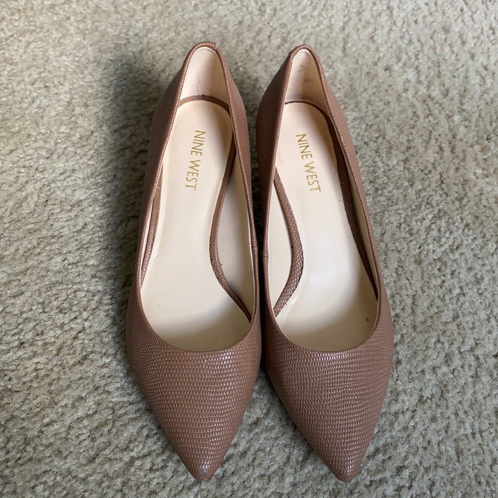 Nine West brown kitten heel